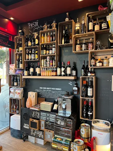 indoors butcher - meating place didaskalou