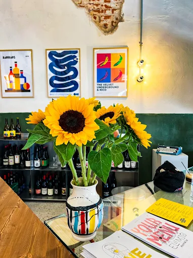 decoration  - el mio abnormal bar volos 