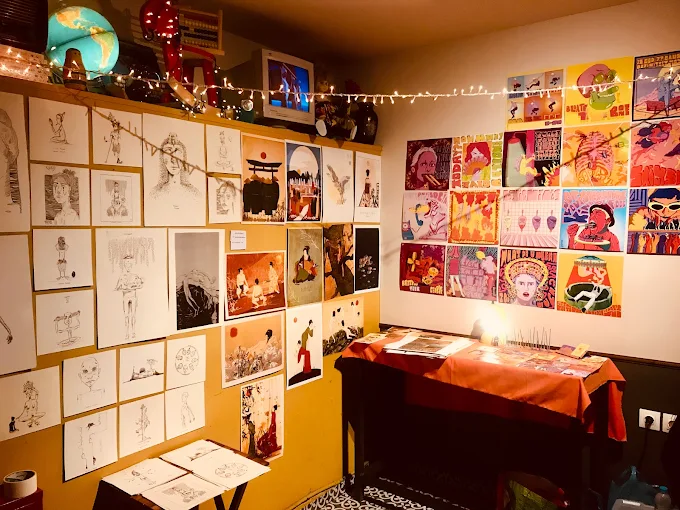 decoration - lola coffee store volos