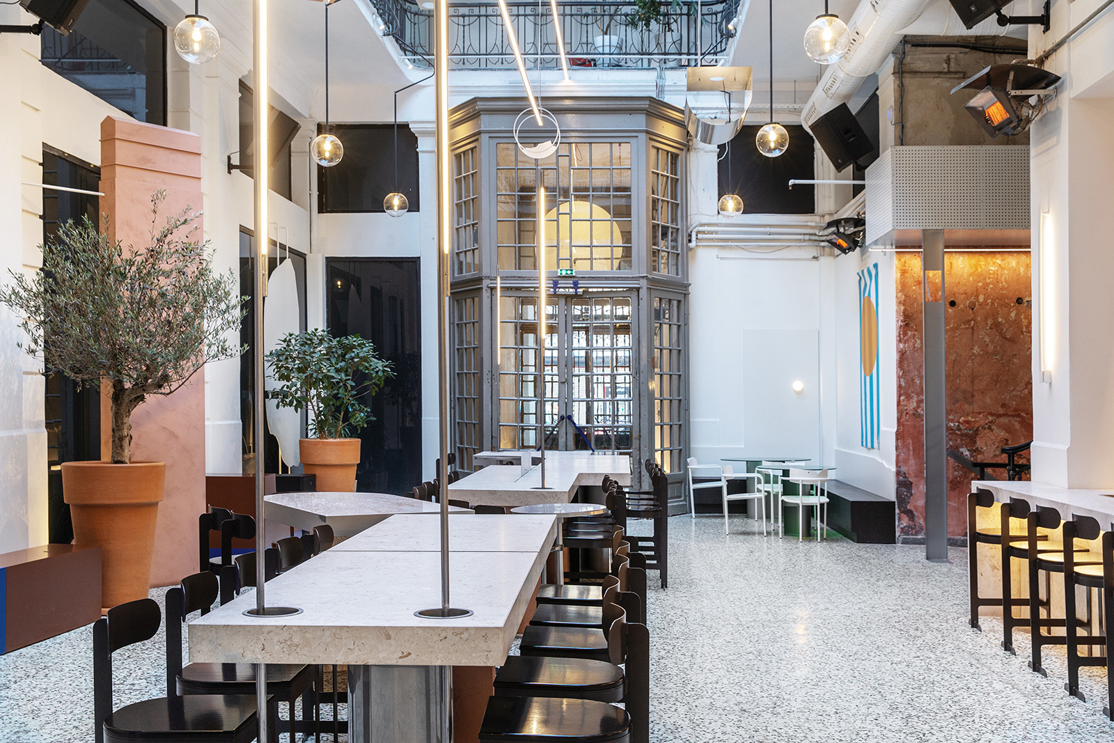 indoors bar - pelosof