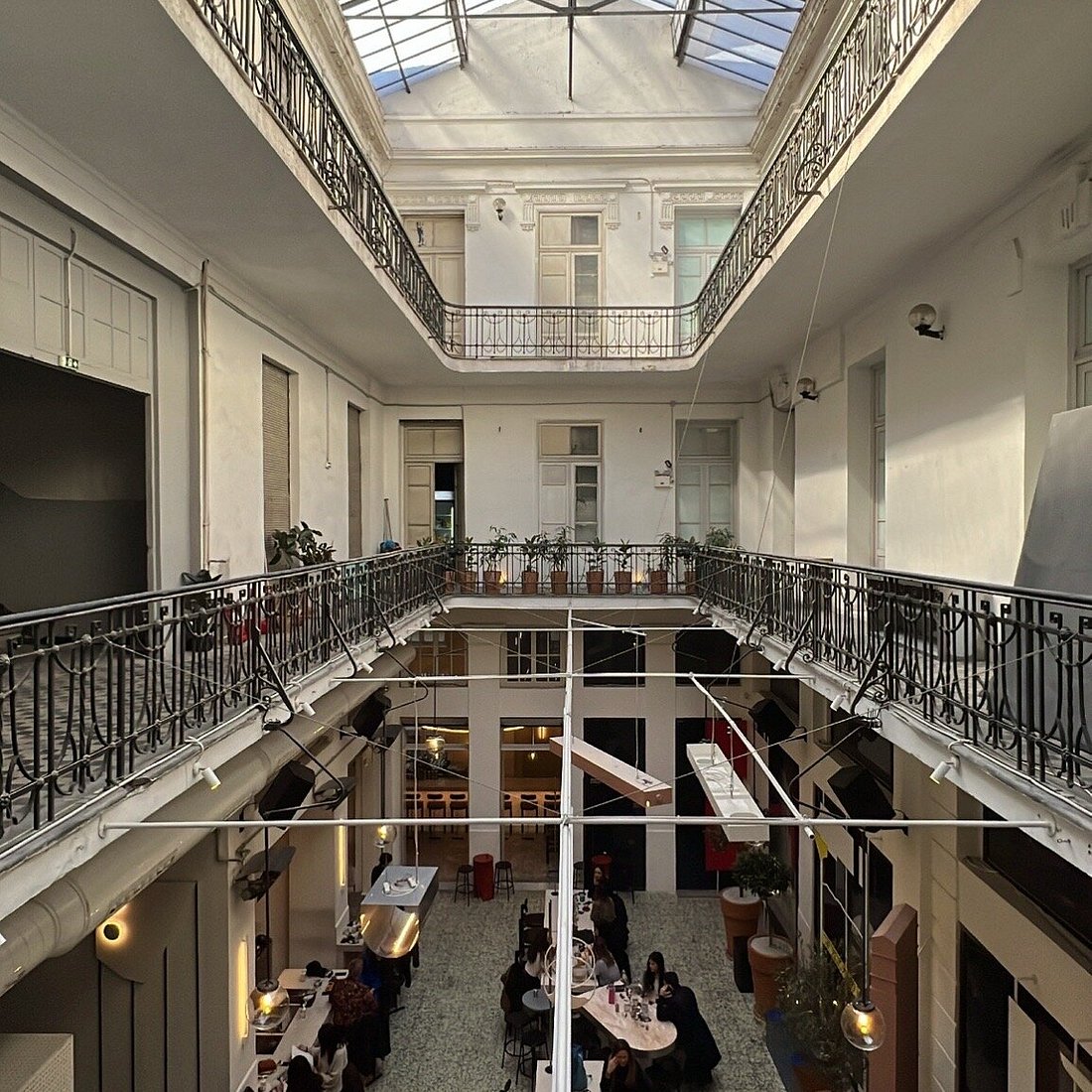 panoramic bar  - pelosof