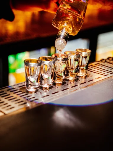 shots  - benji bar volos 