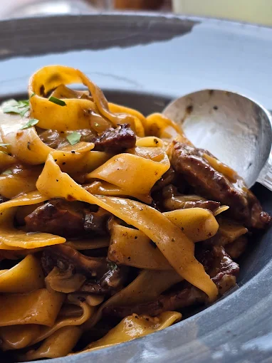 papardelle with beef ragu  - kardamo oinomageireion restaurant pelion volos