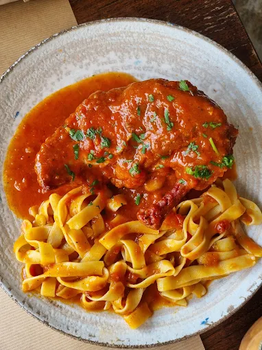 pasta with chicken and tomato sauce  - kardamo oinomageireion restaurant pelion volos