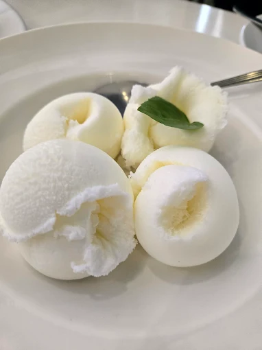 ice cream  - kymatoligi