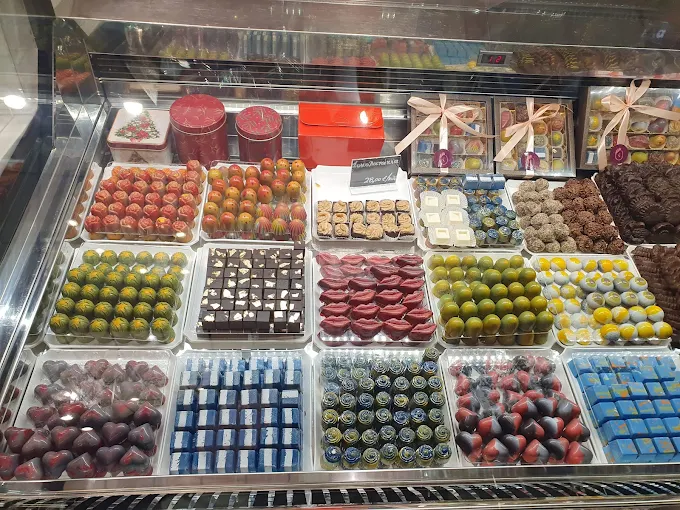 colourful desserts - kelesidis patisserie