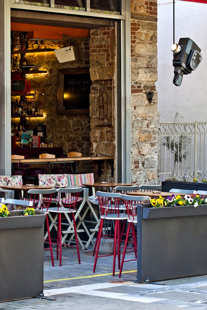 outdoor seating - kubrick