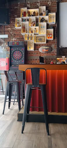 indoors sports bar - broadway
