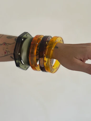 accesories- fling vintage store