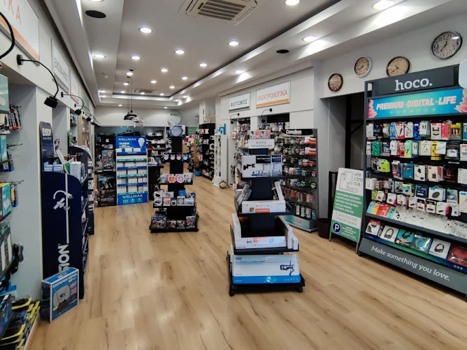 indoors - electronia tech store