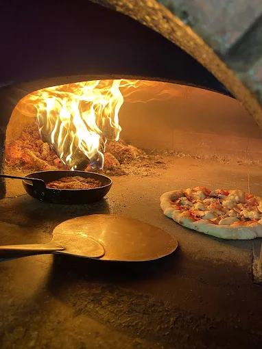 wood fired pizza - salento