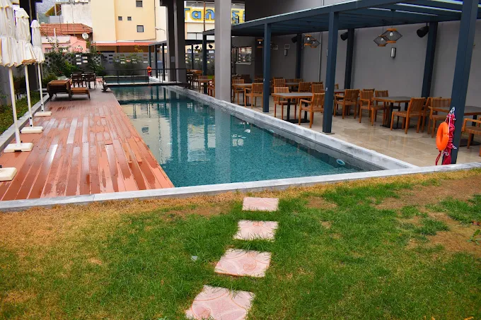 pool area - magnes hotel volos