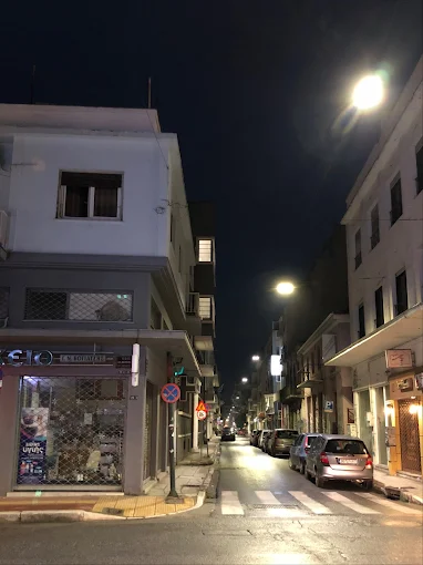 outdoors  - ixthiopoleio xirakias