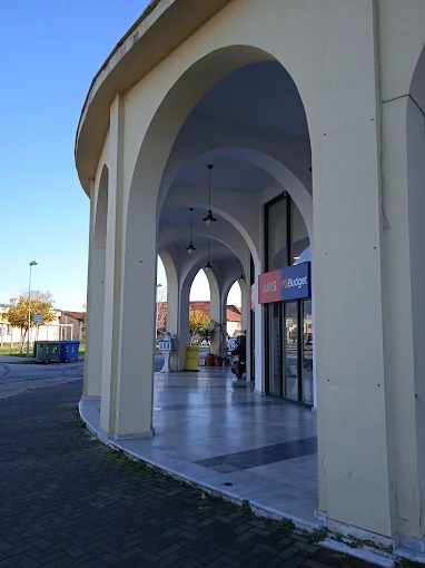 port  - avis car hire volos