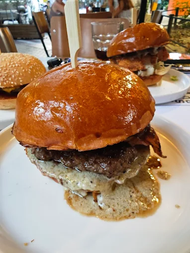 burger - Urban Burger Co. volos