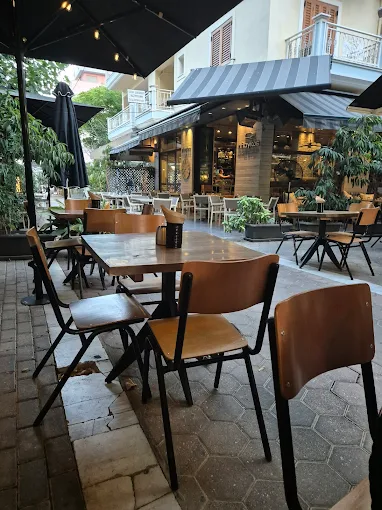 outdoors - Urban Burger Co. volos