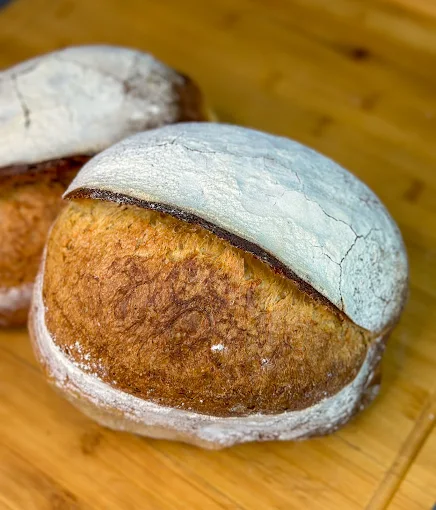 fresh handmade bread - artognosia volos 