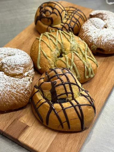 sweet croisants - artognosia volos 