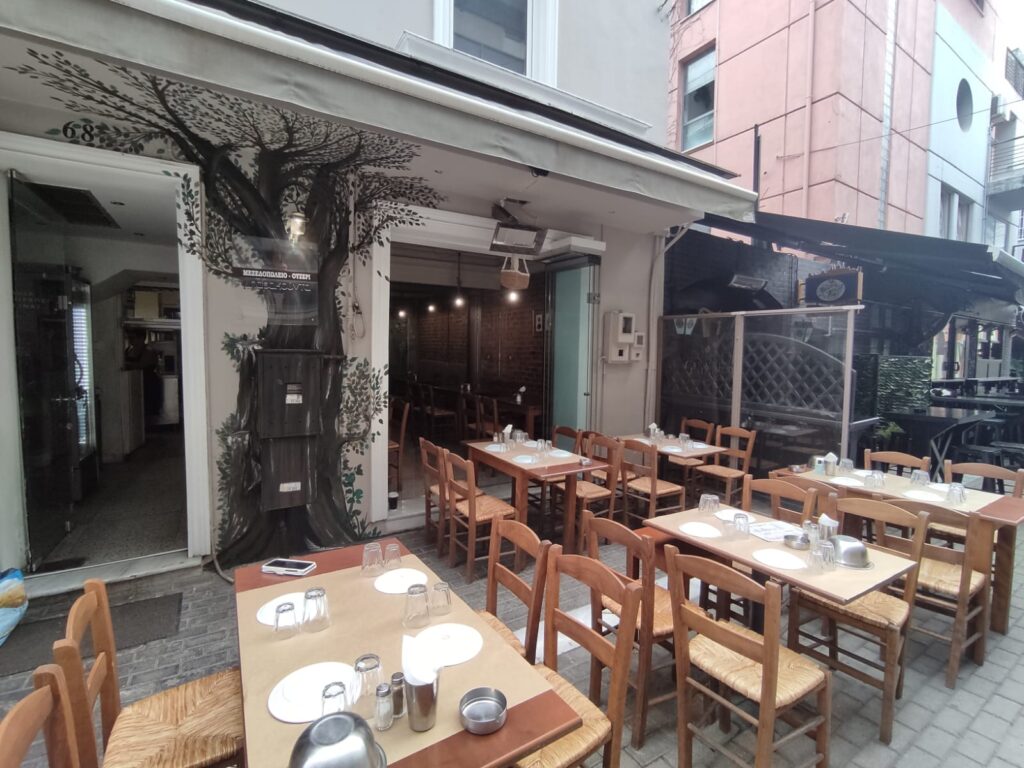 outdoors seating - barracuda volos