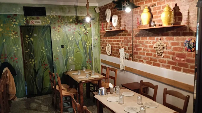 indoors - barracuda volos