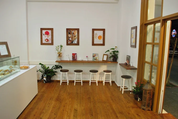 indoors pastry shop - glyko styllas volos