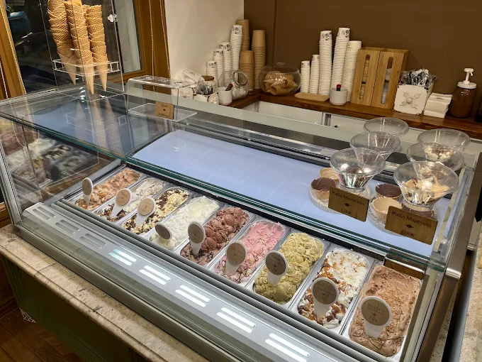 fresh ice cream  - glyko styllas volos