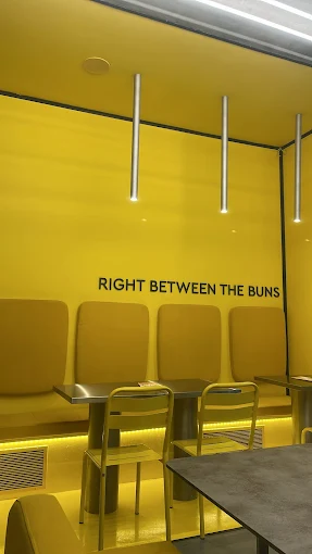 indoors - django streetfood