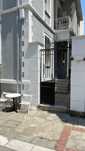 outdoors  - box 23 tattoo studio