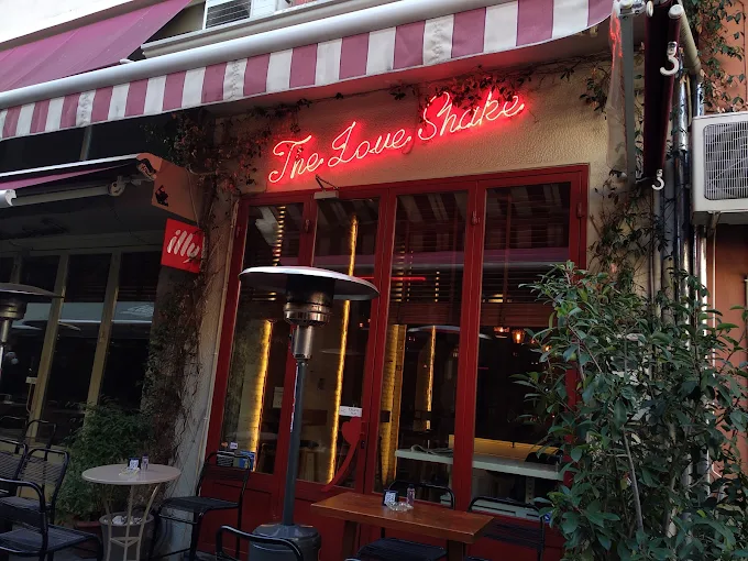 outdoors - the love shake coffee and garden bar trikala