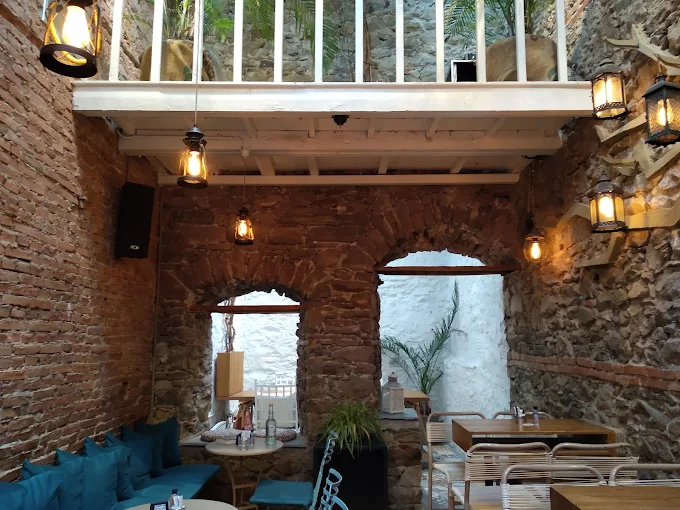 indoors - the love shake coffee and garden bar trikala