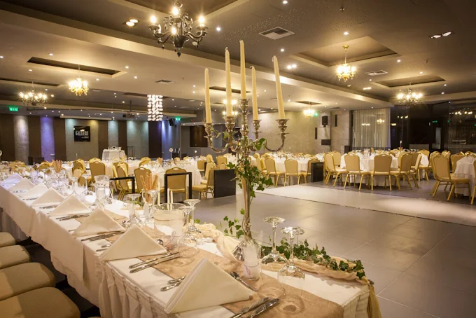 indoors - gallery art events 