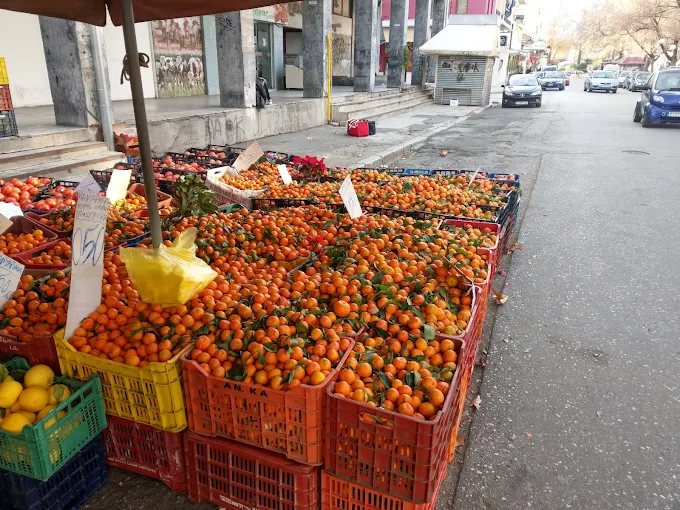 mandarin - street market trikala