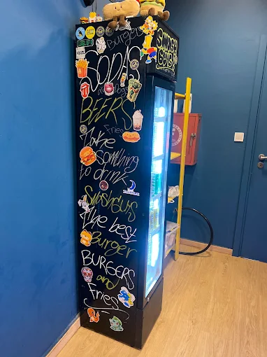 indoors - smash guys trikala