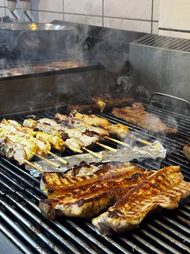 bbq meat  - to restoran trikala