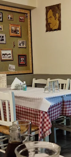 indoors - manteio mezedopoleio trikala