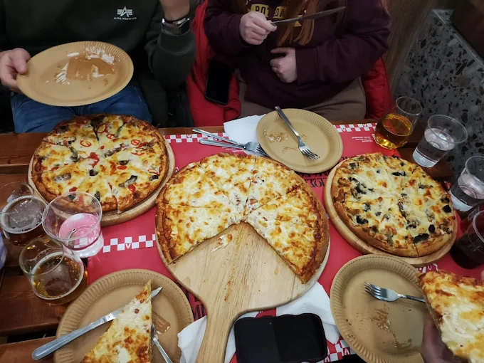 pizzas - santa lucia pizza trikala 