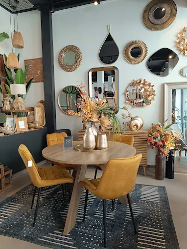 indoors dining table and decoration -  Maison Concept & Objet karditsa