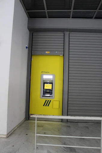 cash machine - piraeus bank karditsa