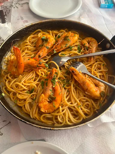 pasta with prawns - stou kousto mezedopoleio karditsa