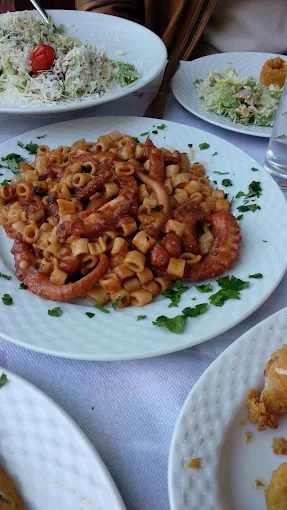 pasta with octupus - stou kousto mezedopoleio karditsa