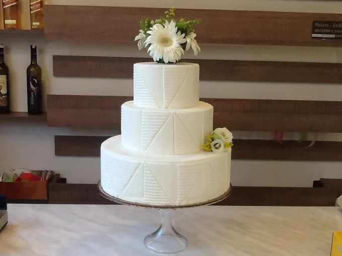 wedding cake - glykes geuseis nikolaos oupas karditsa