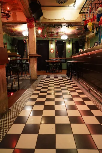 indoors  - spitaki cocktail bar ioannina