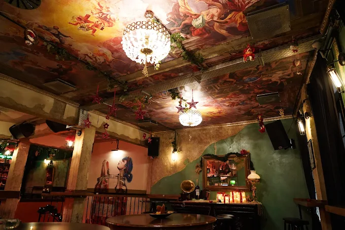 indoors decoration  - spitaki cocktail bar ioannina