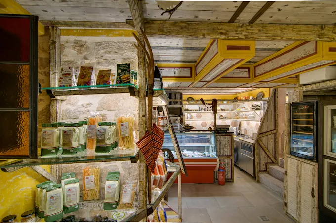 indoors  - epirus deli ioannina 