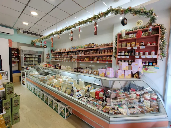 indoors - petridis local products and deli ioannina