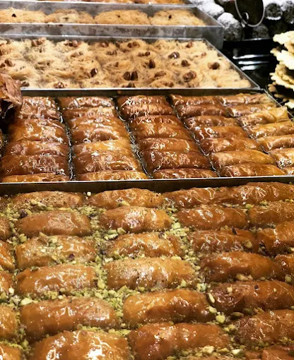 traditional grek dessert - gateaux patisserie ioannina