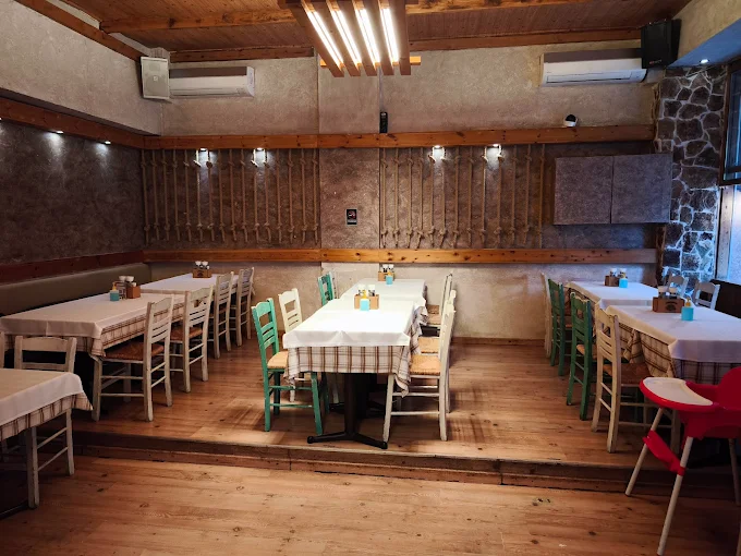 indoors restaurant - kivotos ton gevseon