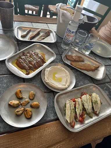 meze - kira sofi