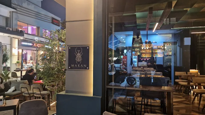 outdoors  - outdoors makan shisha bar serres