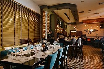 indoors restaurant - kouzina bar and restaurant serres